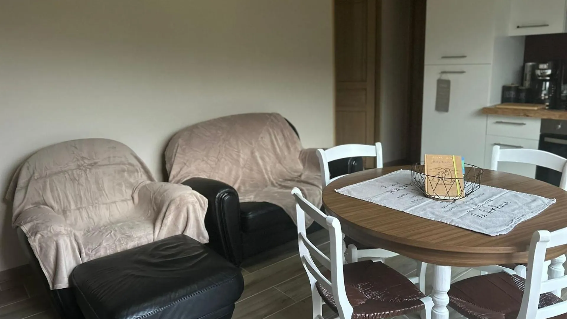 Gite Roxelo Avec Son Spa Arras-en-Lavedan 法国